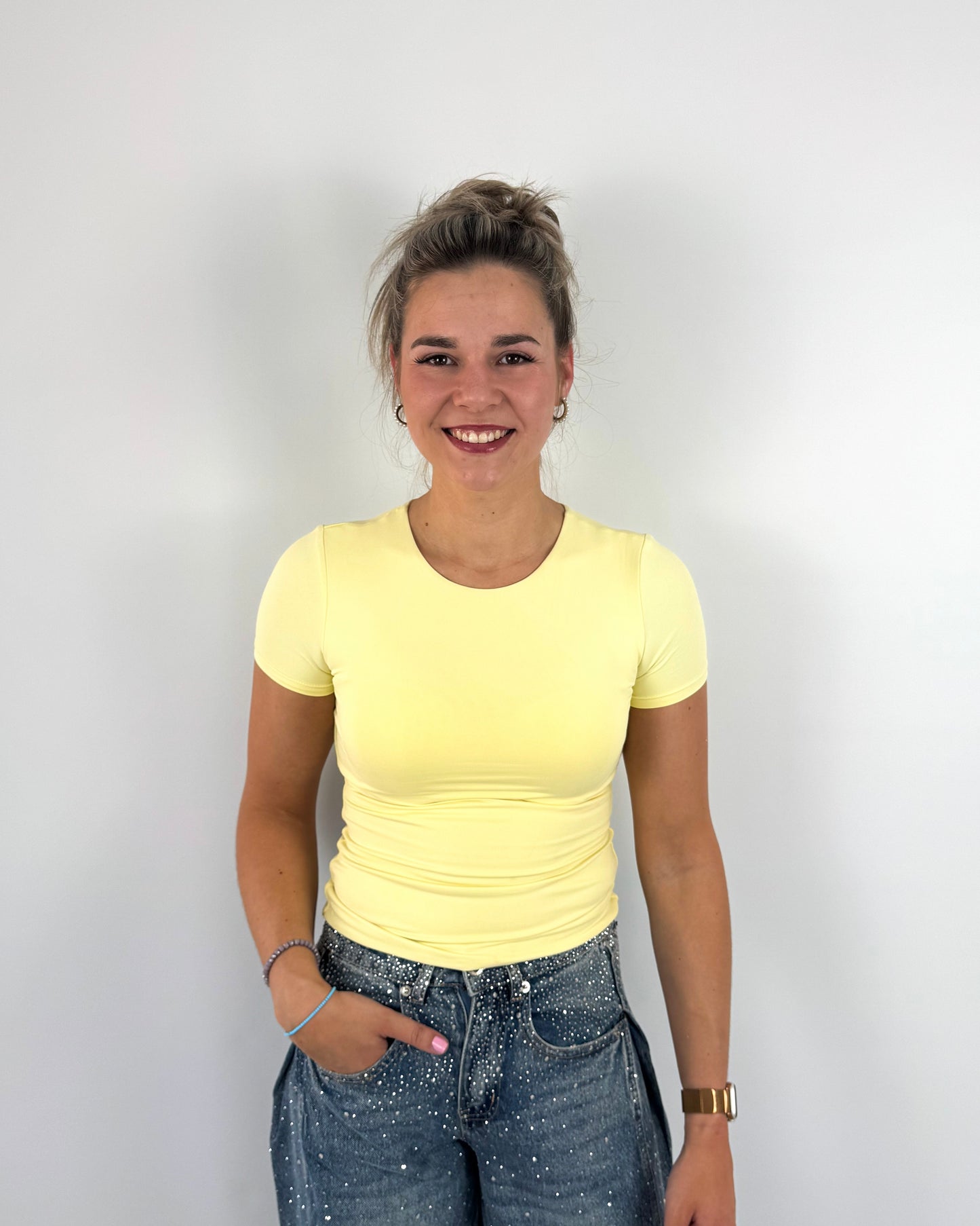 T-Shirt - Butter yellow