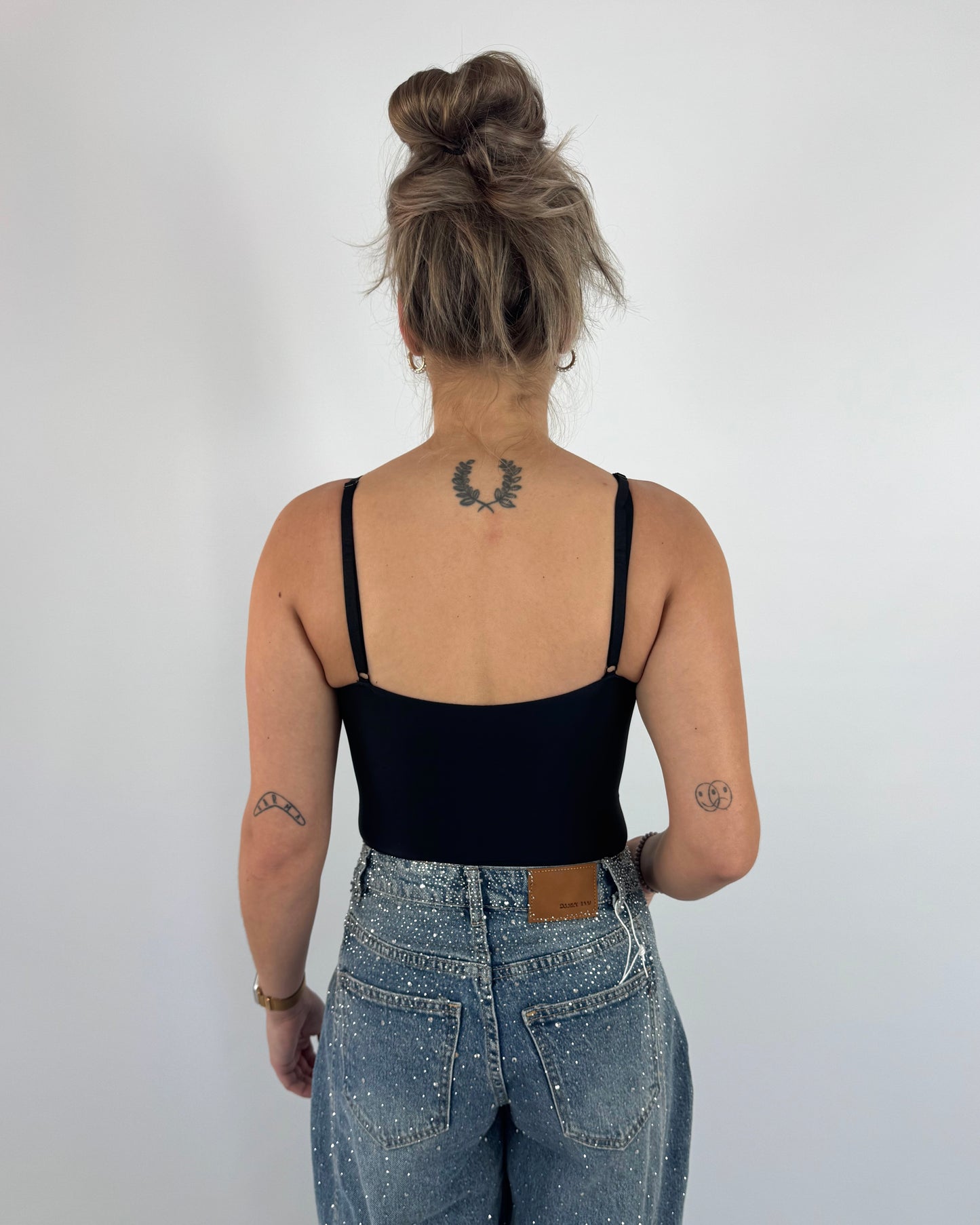 V-Neck Body - Black